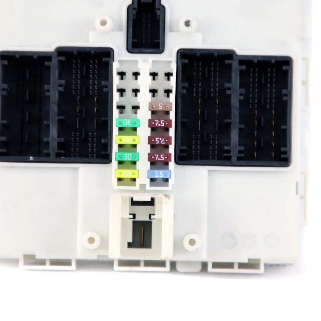 Module Control Unit FEM to BMW 1 2 3 4 Series F20 F21 F22 F30 F31 F32 F36 with Part number 9303541 BMW 1 2 3 4 Series F20 F21 F22 F30 F31 F32 F36 Module Control Unit FEM - SKU 9315683 - Part number 9303541