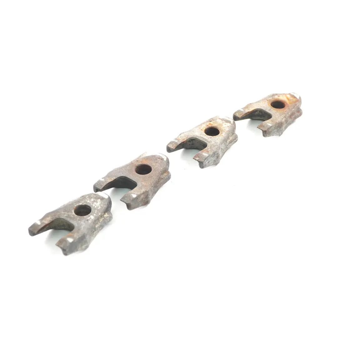 Traifc 2 Opel Vivaro A 2.0 Fuel Injector Bracket Clamp Jaw Set to Renault with Part number 93168213 Renault Traifc 2 Opel Vivaro A 2.0 Fuel Injector Bracket Clamp Jaw Set - SKU 93168213 - Part number 93168213