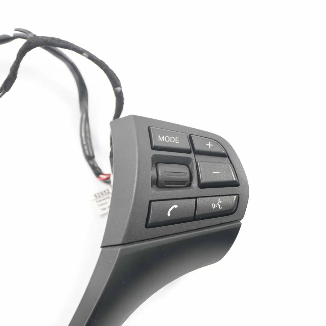 Przełączniki Kierownicy Osłona do BMW F20 F30 o numerze 9316952 BMW F20 F30 Przełączniki Kierownicy Osłona - SKU 9316952-1 - Numer Części 9316952