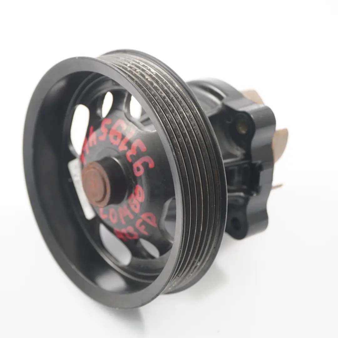 Liquide refroidissement Pompe eau pour Opel Combo D 1.3 CDTi Diesel Engine à propos du numéro de pièce 93195466 Opel Combo D 1.3 CDTi Diesel Engine Liquide refroidissement Pompe eau - SKU 93195466-1 - Numéro de pièce 93195466