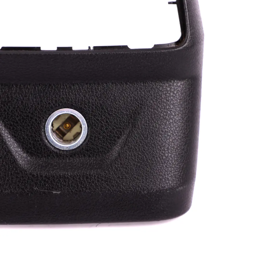 Revestimiento Cubierta Trasera Consola Central para BMW F45 F46 Active Gran Tourer con número de pieza 9319567 BMW F45 F46 Active Gran Tourer Revestimiento Cubierta Trasera Consola Central - SKU 9319567 - Número de pieza 9319567