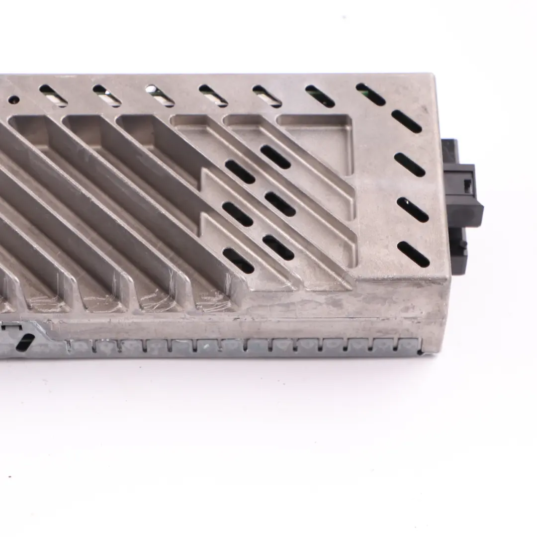 Top Hifi Audio System AMP Amplifier Harman Kardon to BMW F30 F31 F32 with Part number 9320213 BMW F30 F31 F32 Top Hifi Audio System AMP Amplifier Harman Kardon - SKU 9320213 - Part number 9320213