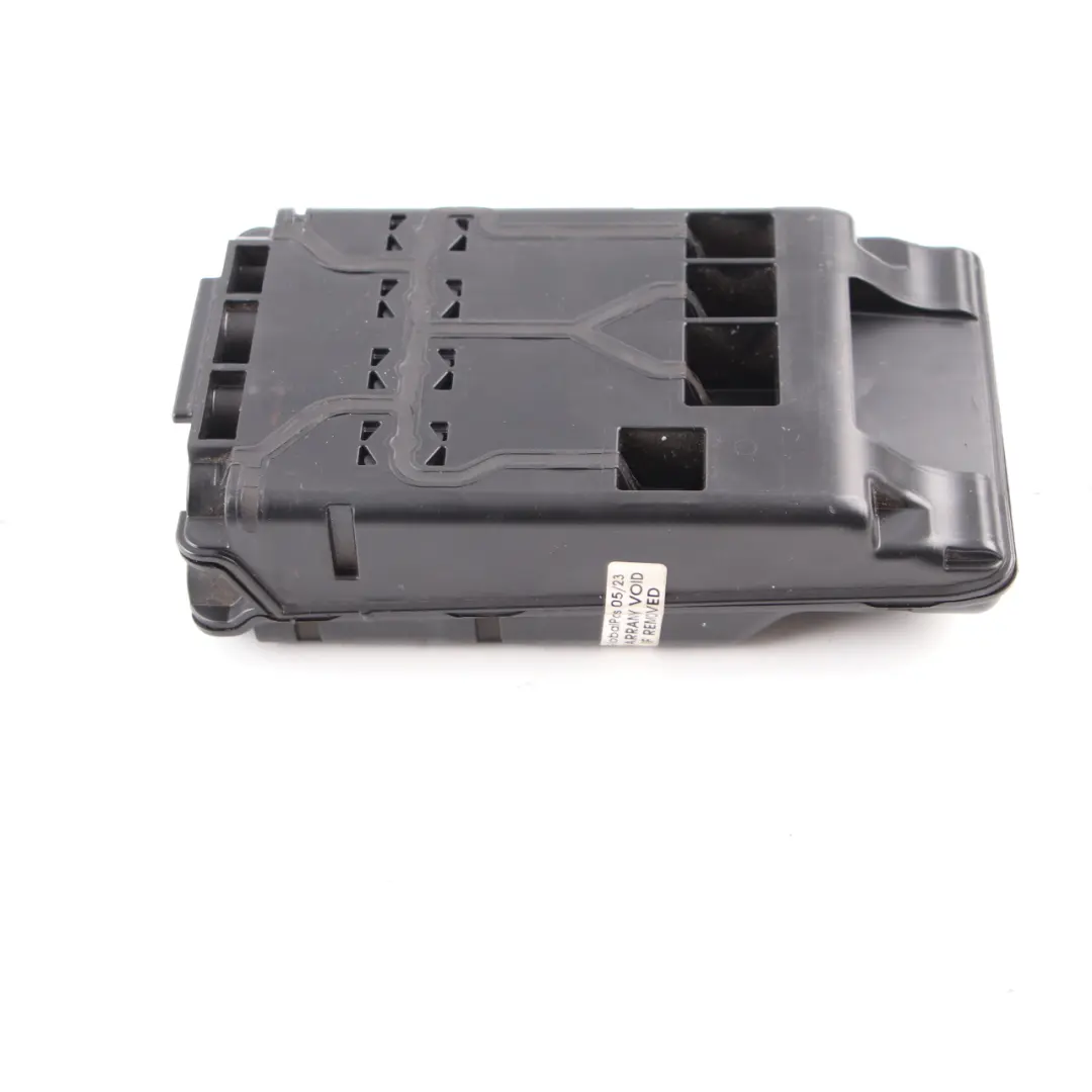 B+ Junction Terminal Power Distribution Control Unit Box to BMW i3 I01 with Part number 9321027 BMW i3 I01 B+ Junction Terminal Power Distribution Control Unit Box - SKU 9321027 - Part number 9321027
