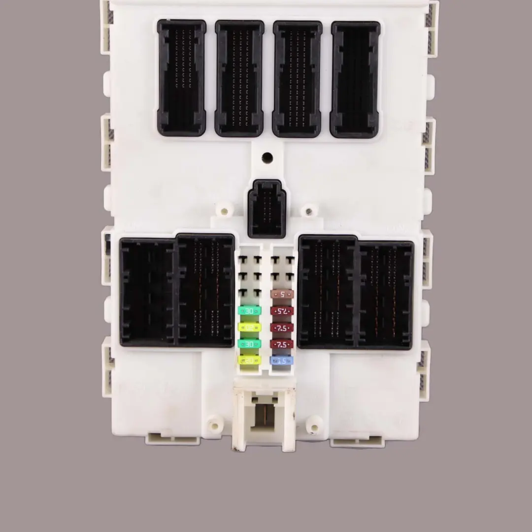 Front Elektronik modul Steuergerät FEM für BMW F20 F21 F22 F30 F32 mit Teilenummer 9325653 BMW F20 F21 F22 F30 F32 Front Elektronik modul Steuergerät FEM - SKU 9325653 - Teilenummer 9325653