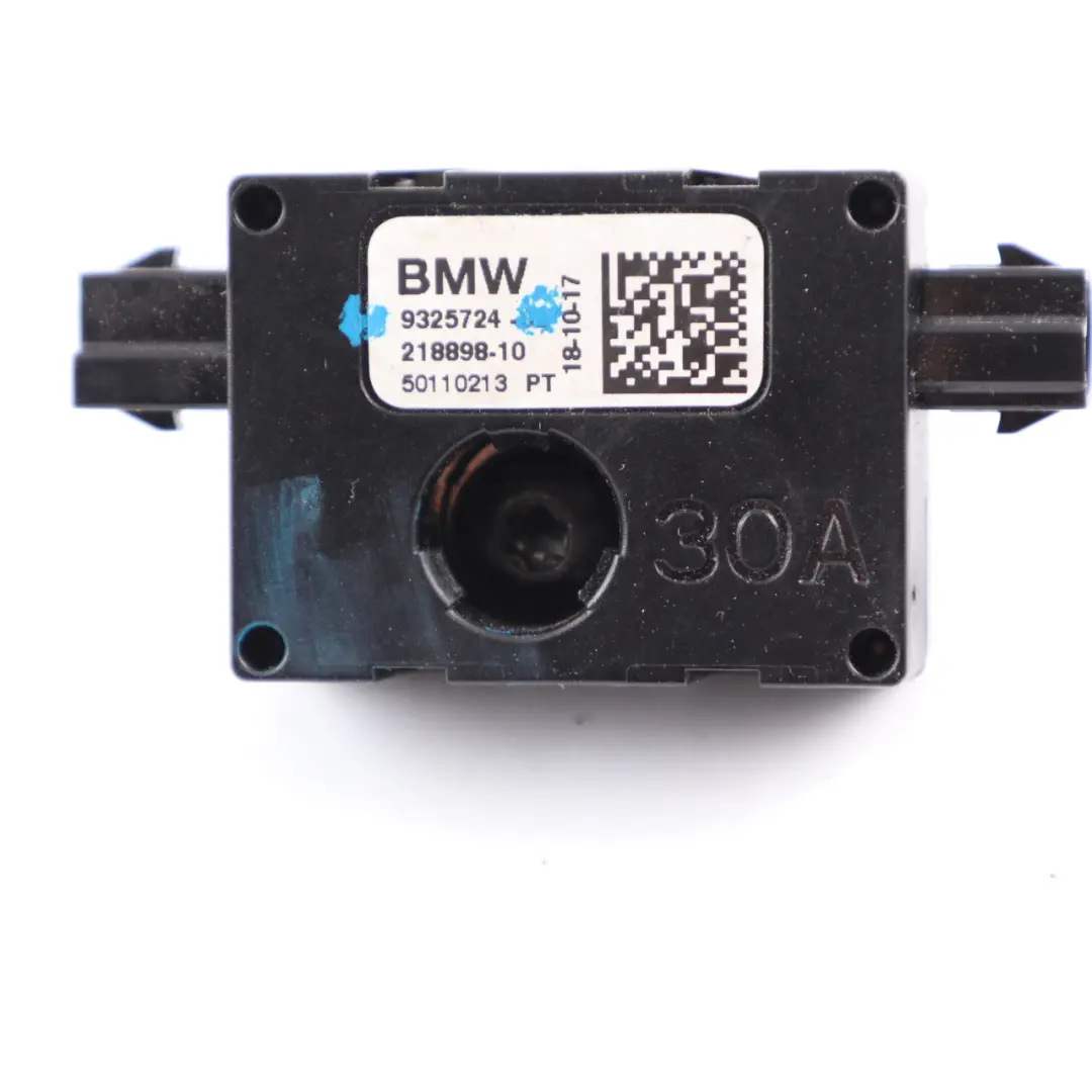 Antenna Amplifier Trap Circuit Unit Module to BMW G30 F90 G11 G12 with Part number 9325724 BMW G30 F90 G11 G12 Antenna Amplifier Trap Circuit Unit Module - SKU 9325724 - Part number 9325724