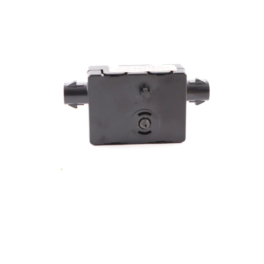 Antenna Amplifier Trap Circuit Unit Module to BMW G30 F90 G11 G12 with Part number 9325724 BMW G30 F90 G11 G12 Antenna Amplifier Trap Circuit Unit Module - SKU 9325724 - Part number 9325724