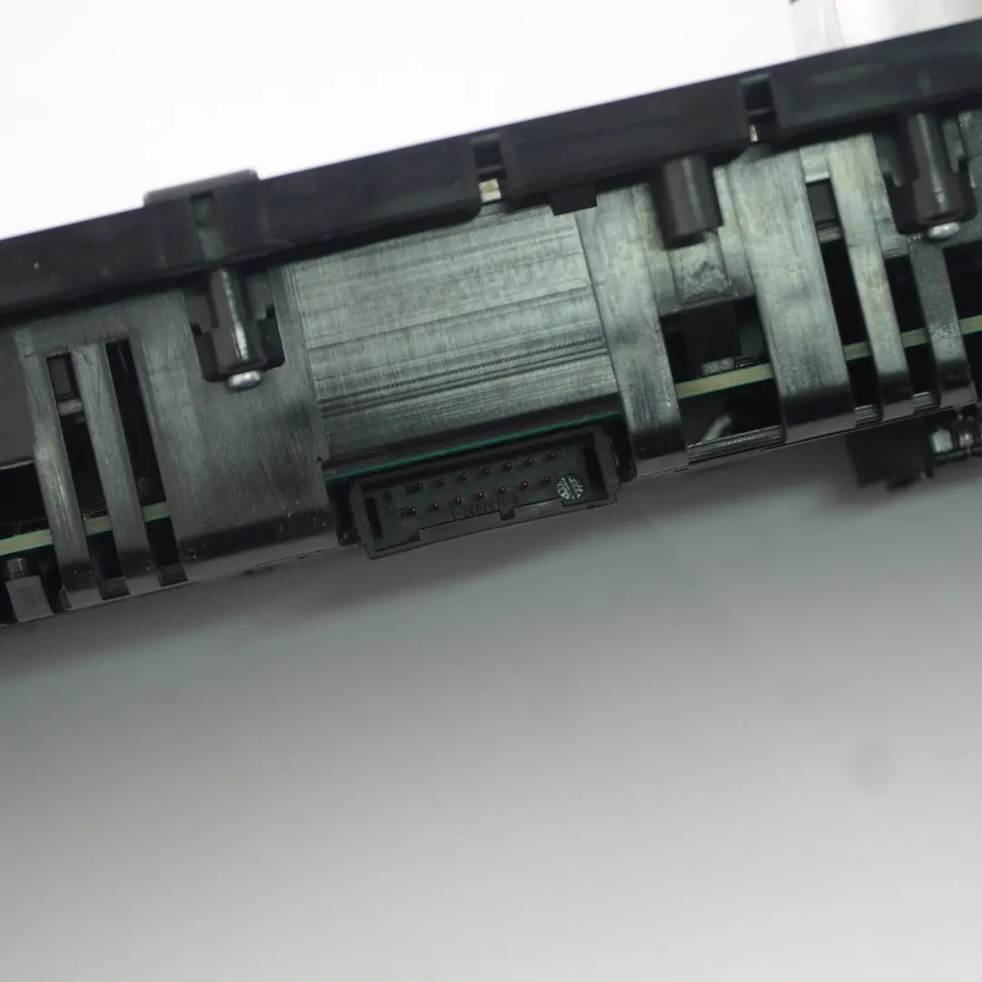 BMW F10 F11 Air Conditioning A/C Climate Control Switch Unit Panel 9241239 - SKU 9328424-2 - Part number 9328424