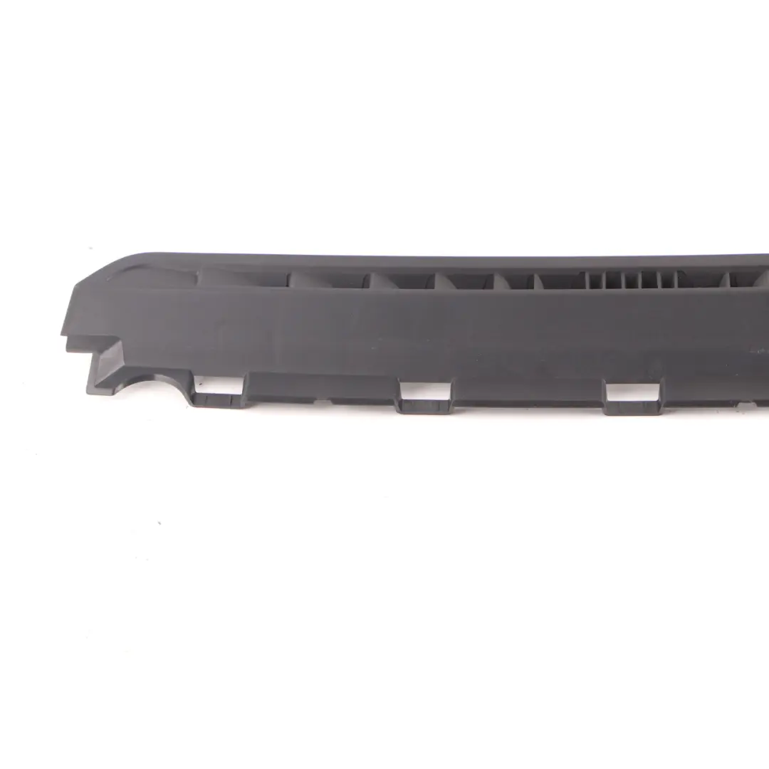 Parabrisas Air Vent Cubierta Parrilla Desempañador Trim para BMW G30 G31 con número de pieza 9329496 BMW G30 G31 Parabrisas Air Vent Cubierta Parrilla Desempañador Trim - SKU 9329496 - Número de pieza 9329496