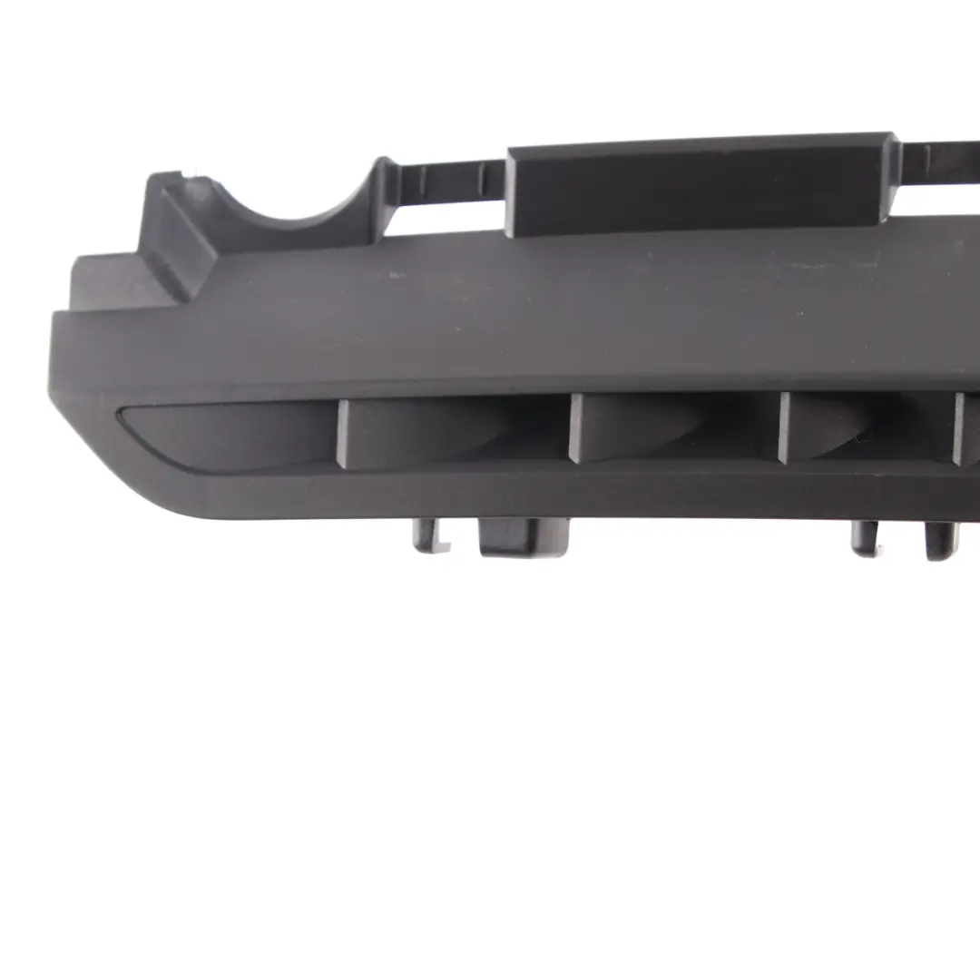 Parabrezza Aria Copertura Griglia Sbrinatore Trim per BMW G30 G31 con numero di parte 9329496 BMW G30 G31 Parabrezza Aria Copertura Griglia Sbrinatore Trim - SKU 9329496 - Numero di parte 9329496