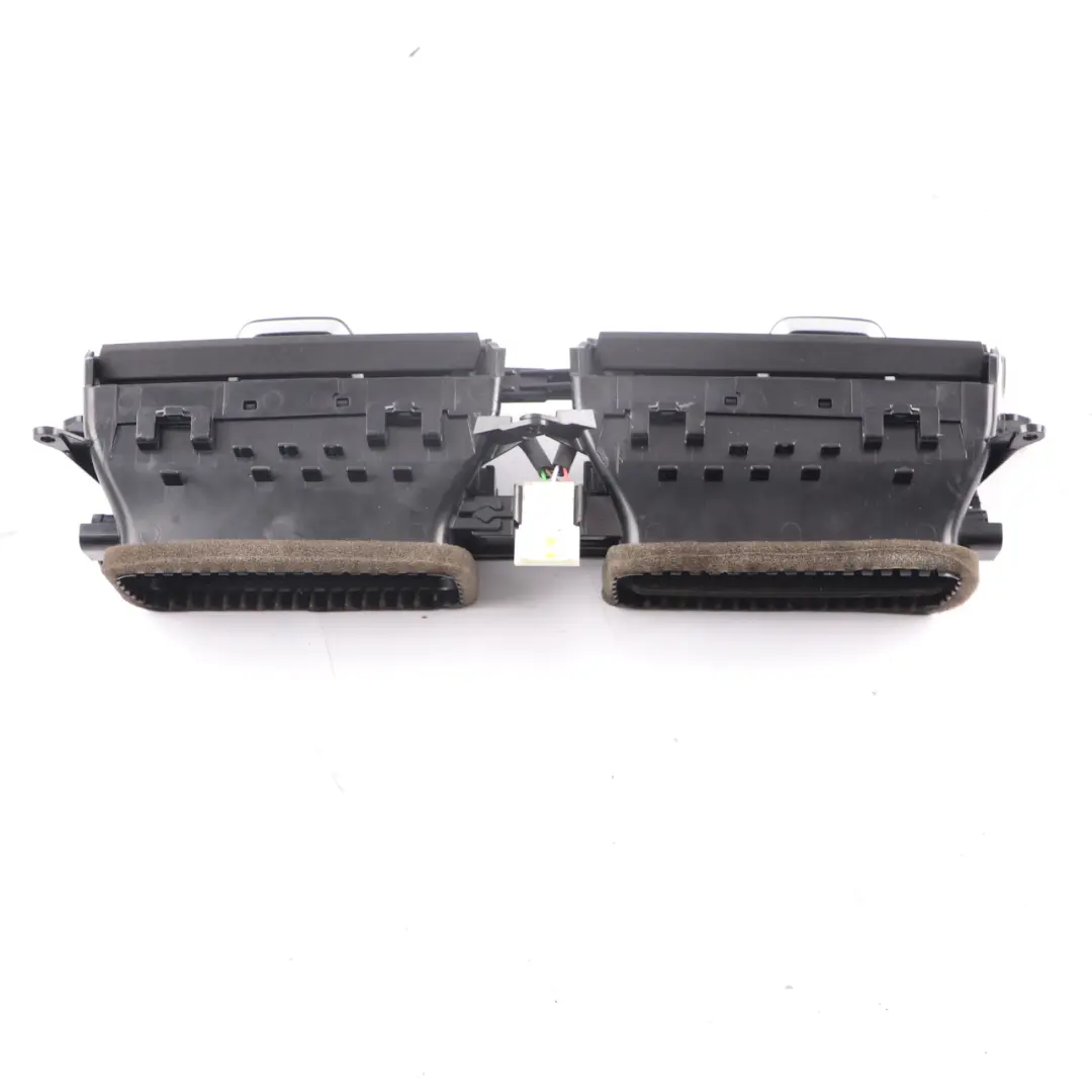  Conduit d'air BMW G30 F90 Tableau bord Aérateurs centraux Grille frais - SKU 9329579 - Numéro de pièce 9329579