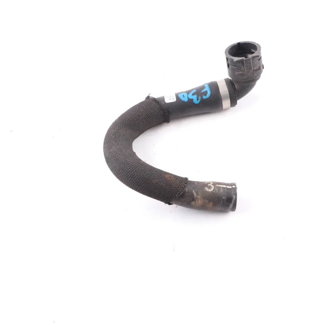 B48X 330e Wąż Przewód Rura Płynu Chłodzącego do BMW F30 LCI o numerze 9329654 BMW F30 LCI B48X 330e Wąż Przewód Rura Płynu Chłodzącego - SKU 9329652 - Numer Części 9329654