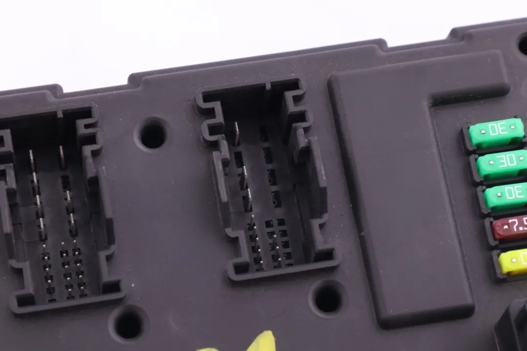 Modulo Centralina Posteriore REM per BMW F20 F21 F30 F31 F32 con numero di parte 9329703 BMW F20 F21 F30 F31 F32 Modulo Centralina Posteriore REM - SKU 9329703 - Numero di parte 9329703