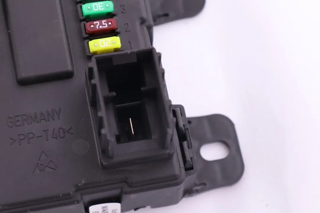 Moduł Sterownik REM do BMW F20 F21 F30 F31 F32 o numerze 9329703 BMW F20 F21 F30 F31 F32 Moduł Sterownik REM - SKU 9329703 - Numer Części 9329703