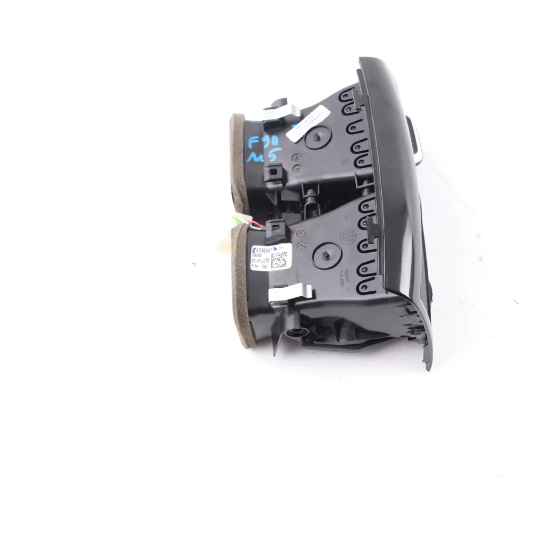 Vent BMW G30 G31 Rear Centre Console Fresh Air Grille to Air with Part number 9330687 Air Vent BMW G30 G31 Rear Centre Console Fresh Air Grille - SKU 9330687 - Part number 9330687