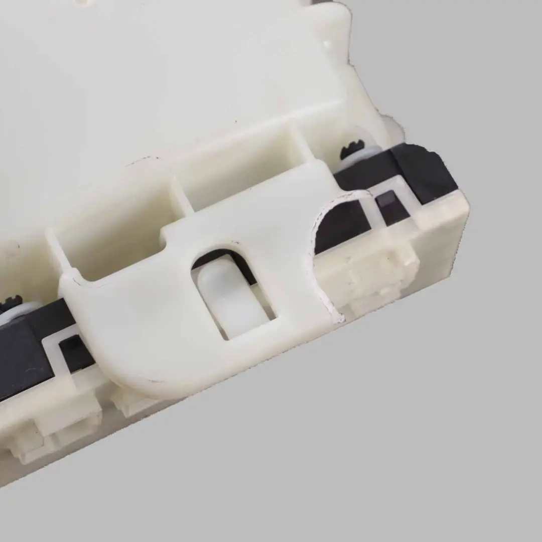 Fuse Box Power Distribution Module Rear Bracket Cover Carrier to BMW G11 with Part number 9331165 BMW G11 Fuse Box Power Distribution Module Rear Bracket Cover Carrier - SKU 9331165 - Part number 9331165