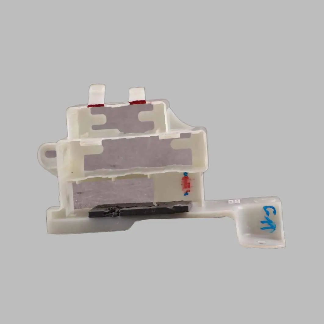 Instrument Carrier Rear Control Unit Module Box Cover Bracket to BMW G11 with Part number 9331166 BMW G11 Instrument Carrier Rear Control Unit Module Box Cover Bracket - SKU 9331166 - Part number 9331166