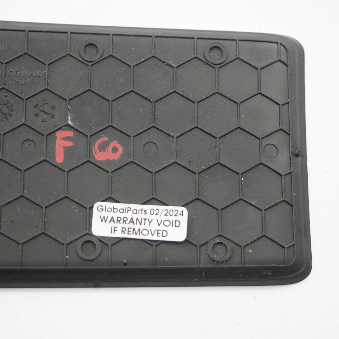 Tapis sol compartiment rangement console centrale Caoutchouc pour Mini F60 à propos du numéro de pièce 9333425 Mini F60 Tapis sol compartiment rangement console centrale Caoutchouc - SKU 9333425-1 - Numéro de pièce 9333425