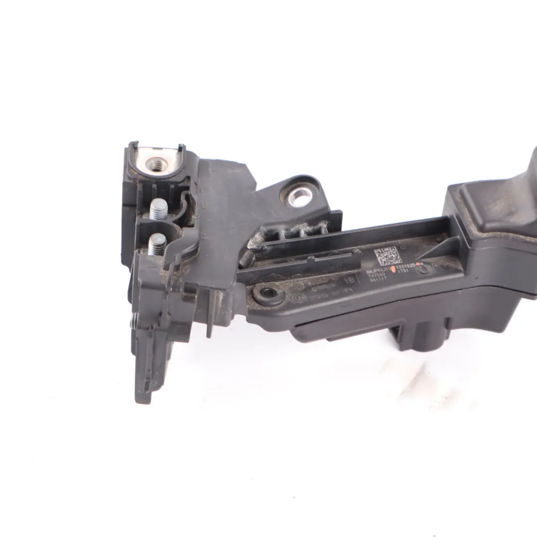 Módulo de alimentación de alto voltaje Punto terminal de batería para BMW G11 G30 G31 con número de pieza 9339825 BMW G11 G30 G31 Módulo de alimentación de alto voltaje Punto terminal de batería - SKU 9339825 - Número de pieza 9339825