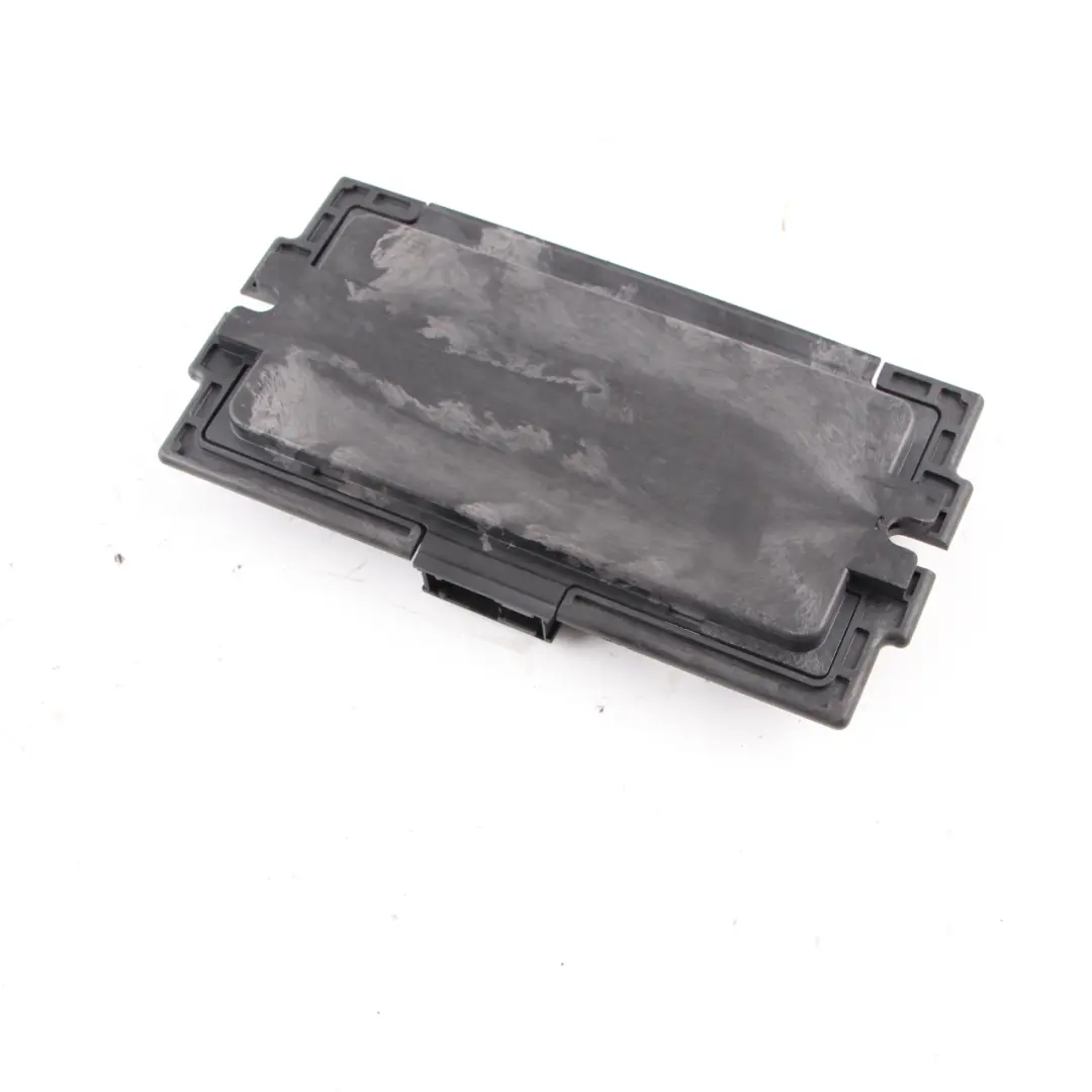ECU Light Control Footwell Module MAX Kuester FRM3R PL2 to BMW E88 with Part number 9340331 BMW E88 ECU Light Control Footwell Module MAX Kuester FRM3R PL2 - SKU 9340331 - Part number 9340331