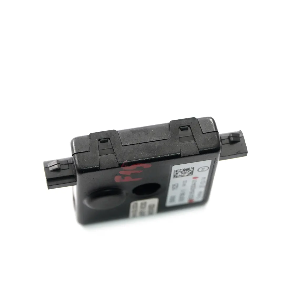 Moduł Eliminator Szeregowy Wzmacniacza Anteny do BMW X5 F15 X4 F26 o numerze 9343304 BMW X5 F15 X4 F26 Moduł Eliminator Szeregowy Wzmacniacza Anteny - SKU 9343304 - Numer Części 9343304
