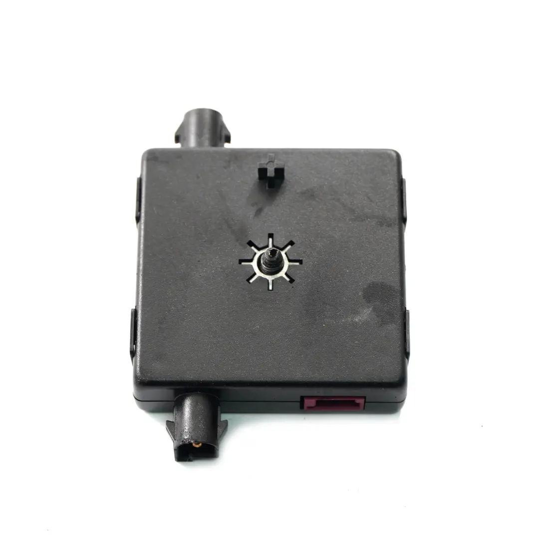 BMW X5 F15 X4 F26 Antenna Aerial Diversity Trap Circuit Control Module - SKU 9343304 - Part number 9343304