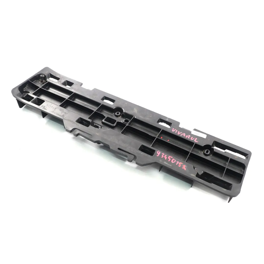 Support de plaque de marche avant droite pour Renault Trafic 3 Vivaro B à propos du numéro de pièce 93450866 Renault Trafic 3 Vivaro B Support de plaque de marche avant droite - SKU 93450866 - Numéro de pièce 93450866