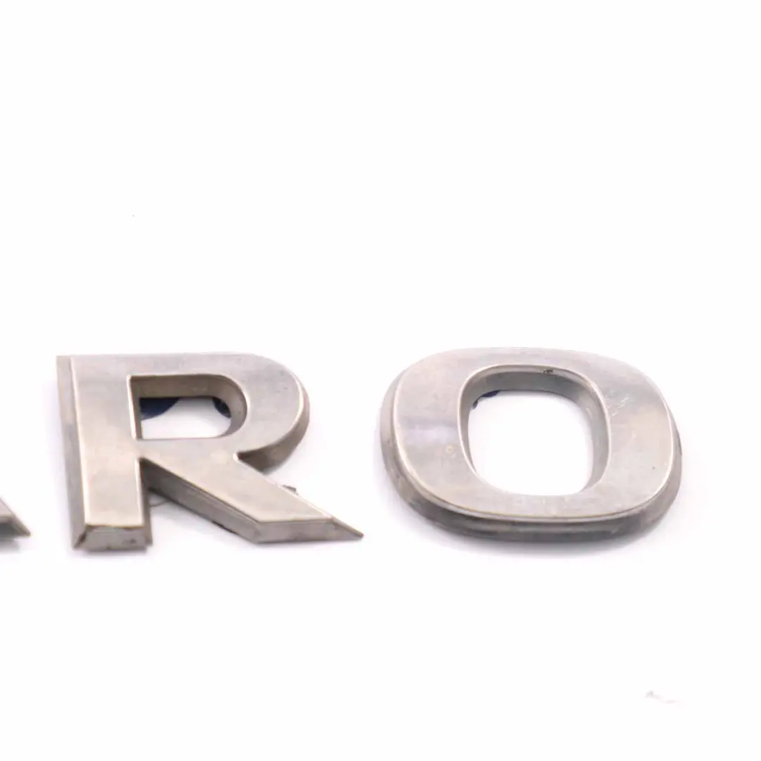 Opel Vivaro Emblema di Letteratura del Tronco Porta Posteriore Aderito - SKU 93451375 - Numero di parte 93451375