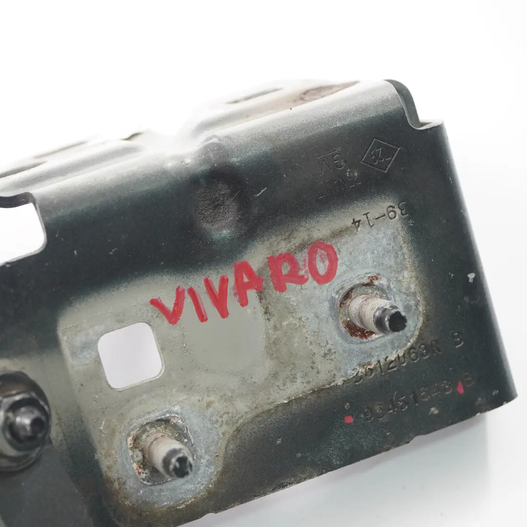 Lewy Wspornik Montażowy Zawiasu Maski do Opel Vivaro B o numerze 93451643 Opel Vivaro B Lewy Wspornik Montażowy Zawiasu Maski - SKU 93451643 - Numer Części 93451643