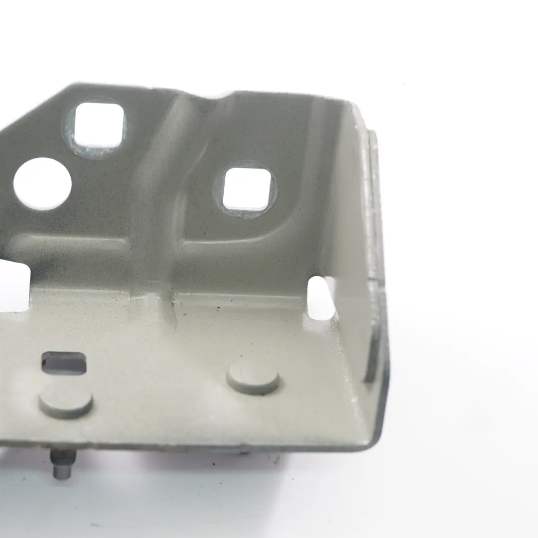 Support Opel Vivaro B Charnière de capot Support de montage avant droit pour à propos du numéro de pièce 93451653 Support Opel Vivaro B Charnière de capot Support de montage avant droit - SKU 93451653 - Numéro de pièce 93451653