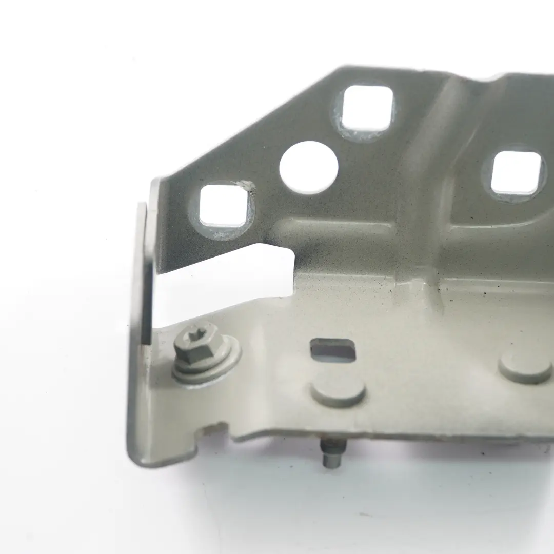 Staffa Opel Vivaro B Cerniera del cofano anteriore destra Staffa di montaggio per con numero di parte 93451653 Staffa Opel Vivaro B Cerniera del cofano anteriore destra Staffa di montaggio - SKU 93451653 - Numero di parte 93451653