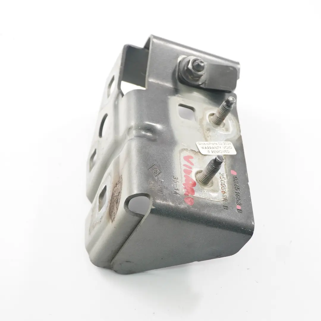 Support Opel Vivaro B Charnière de capot Support de montage avant droit pour à propos du numéro de pièce 93451653 Support Opel Vivaro B Charnière de capot Support de montage avant droit - SKU 93451653 - Numéro de pièce 93451653