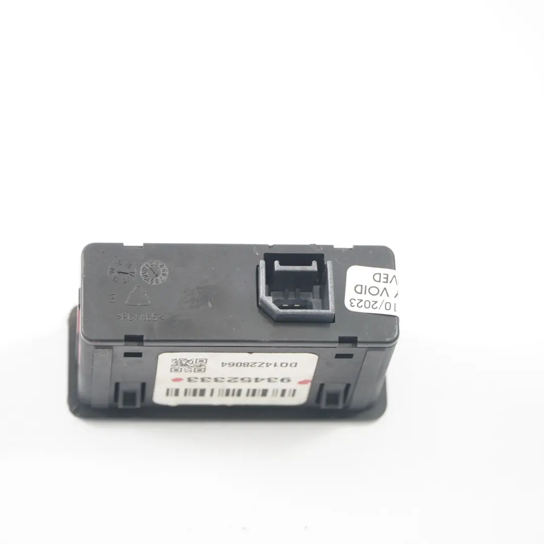  USB Port Renault Trafic 3 Vauxhall Vivaro B Socket Plug Connector Unit - SKU 93452333 - Part number 93452333