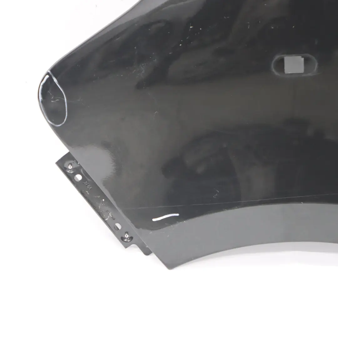 Panel de ala Delantero Izquierdo Midnight Black - D68 para Opel Vivaro B con número de pieza 93455812 Opel Vivaro B Panel de ala Delantero Izquierdo Midnight Black - D68 - SKU 93455812-MID - Número de pieza 93455812