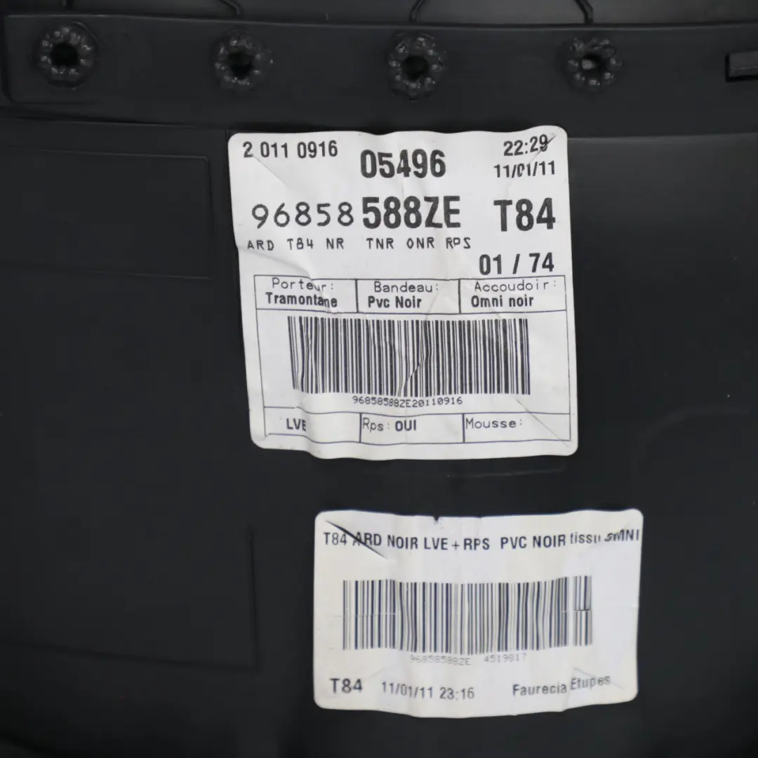 Scheda Porta Posteriore Destra Coperchio rivestimento Panno Nero per Peugeot 3008 con numero di parte 934627 Peugeot 3008 Scheda Porta Posteriore Destra Coperchio rivestimento Panno Nero - SKU 934627 - Numero di parte 934627