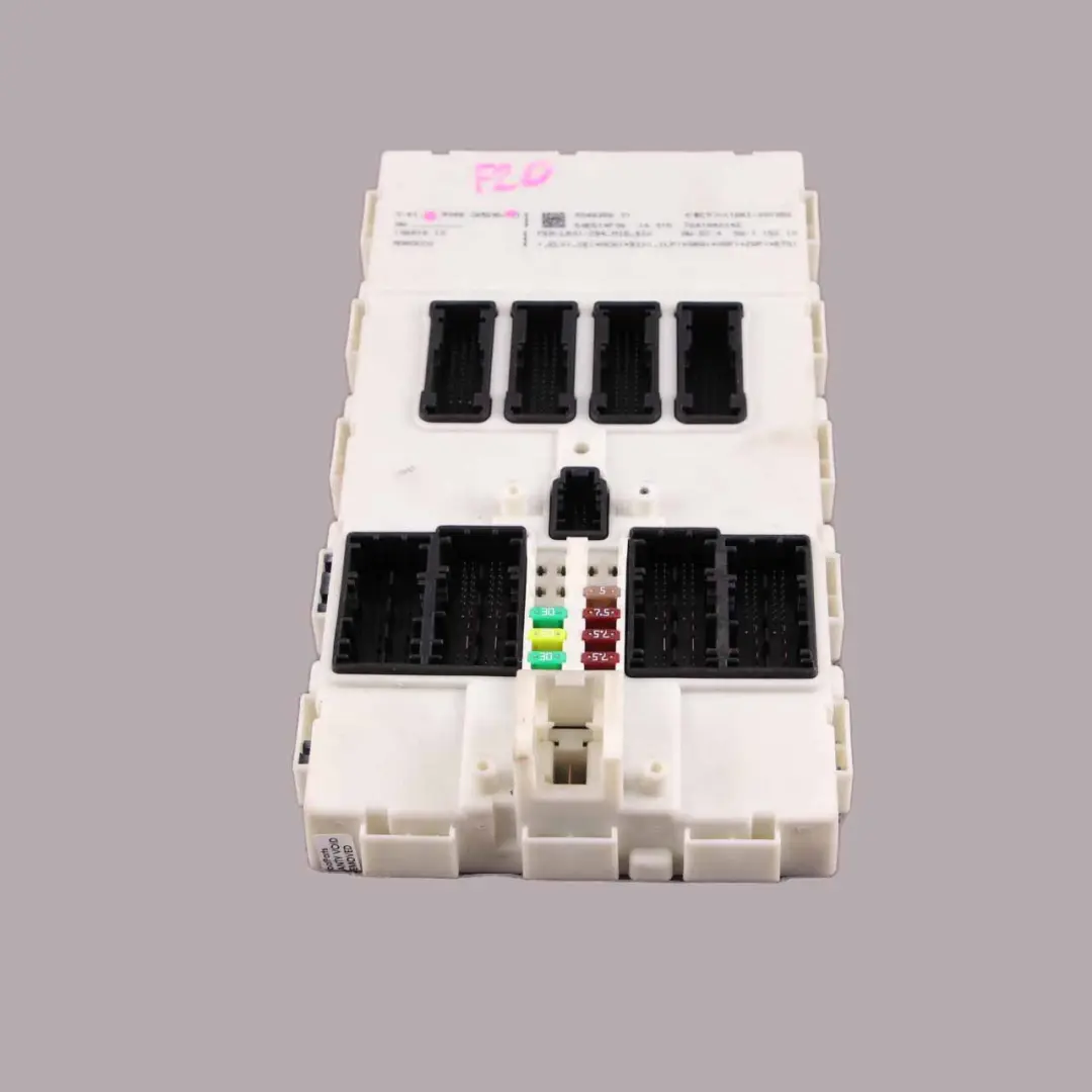 BMW F20 F21 F22 F30 F32 Módulo Electrónico Delantero Unidad Control FEM - SKU 9348356 - Número de pieza 9348356