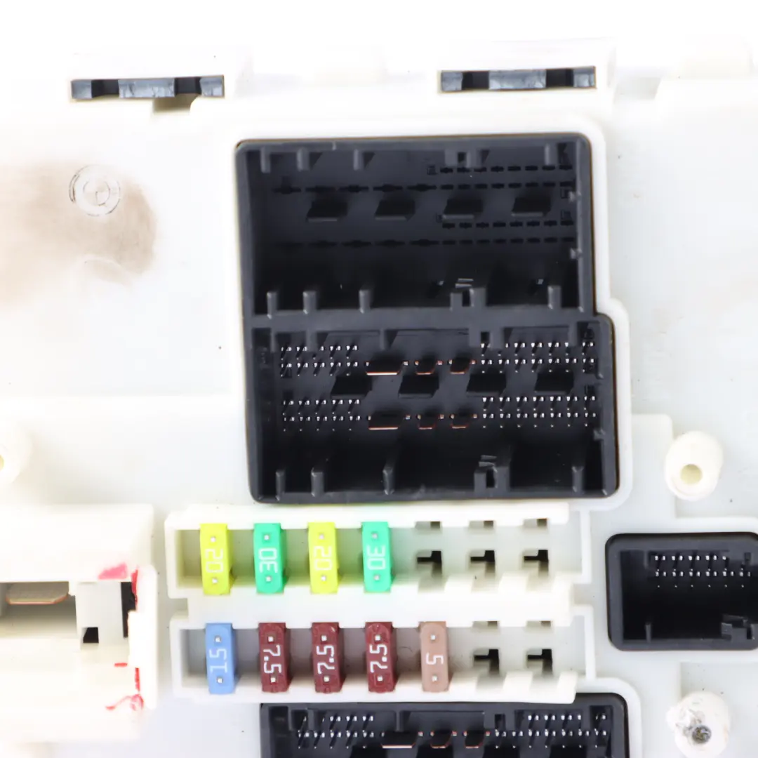 Unidad módulo Body Control Comfort FEM ECU LR01 para BMW F20 F21 F30 F31 F32 con número de pieza 9348362 BMW F20 F21 F30 F31 F32 Unidad módulo Body Control Comfort FEM ECU LR01 - SKU 9348362 - Número de pieza 9348362