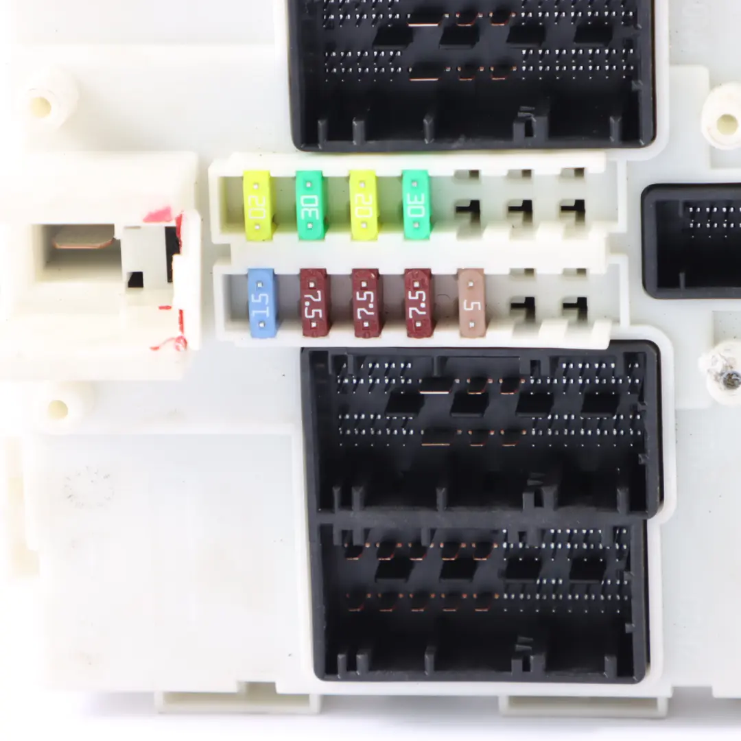 Unidad módulo Body Control Comfort FEM ECU LR01 para BMW F20 F21 F30 F31 F32 con número de pieza 9348362 BMW F20 F21 F30 F31 F32 Unidad módulo Body Control Comfort FEM ECU LR01 - SKU 9348362 - Número de pieza 9348362