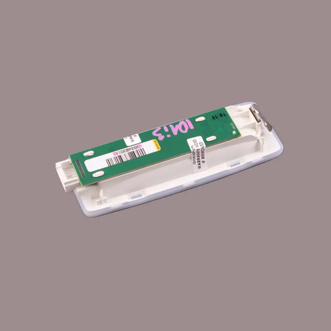 Lampe d'intérieur LED arrière pour BMW i3 I01 à propos du numéro de pièce 9348391 BMW i3 I01 Lampe d'intérieur LED arrière - SKU 9348391 - Numéro de pièce 9348391