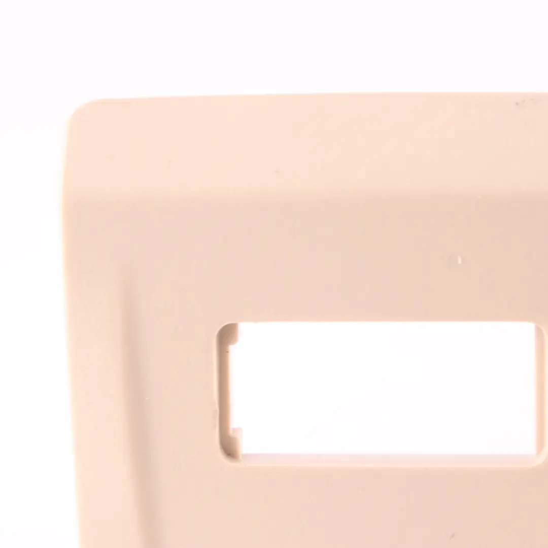 USB Plug Socket Connector Cover Trim Panel Canberra Beige 9284253 to BMW F45 F46 with Part number 9350600 BMW F45 F46 USB Plug Socket Connector Cover Trim Panel Canberra Beige 9284253 - SKU 9350600 - Part number 9350600