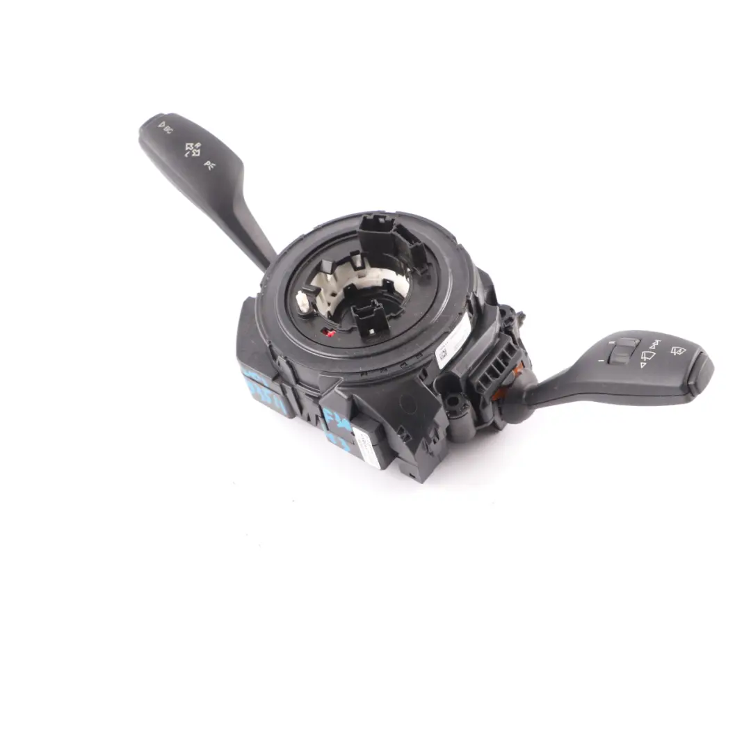 Interruptore Columna Dirección Limpiaparabrisas Indicadores para BMW F30 con número de pieza 9351143 BMW F30 Interruptore Columna Dirección Limpiaparabrisas Indicadores - SKU 9351143 - Número de pieza 9351143