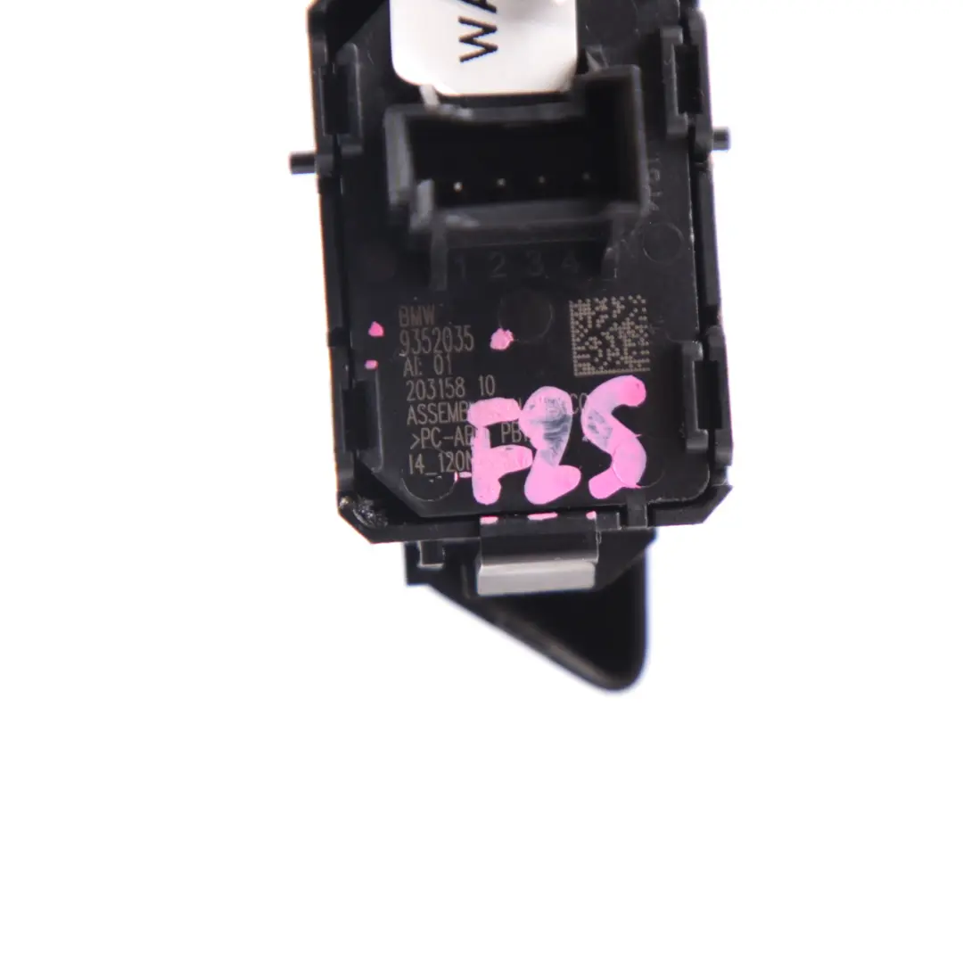  Mercedes-Benz W204 Porte Avant Gauche Bouton Verrouillage porte A2048706310 - SKU 9352035 - Numéro de pièce 9352035