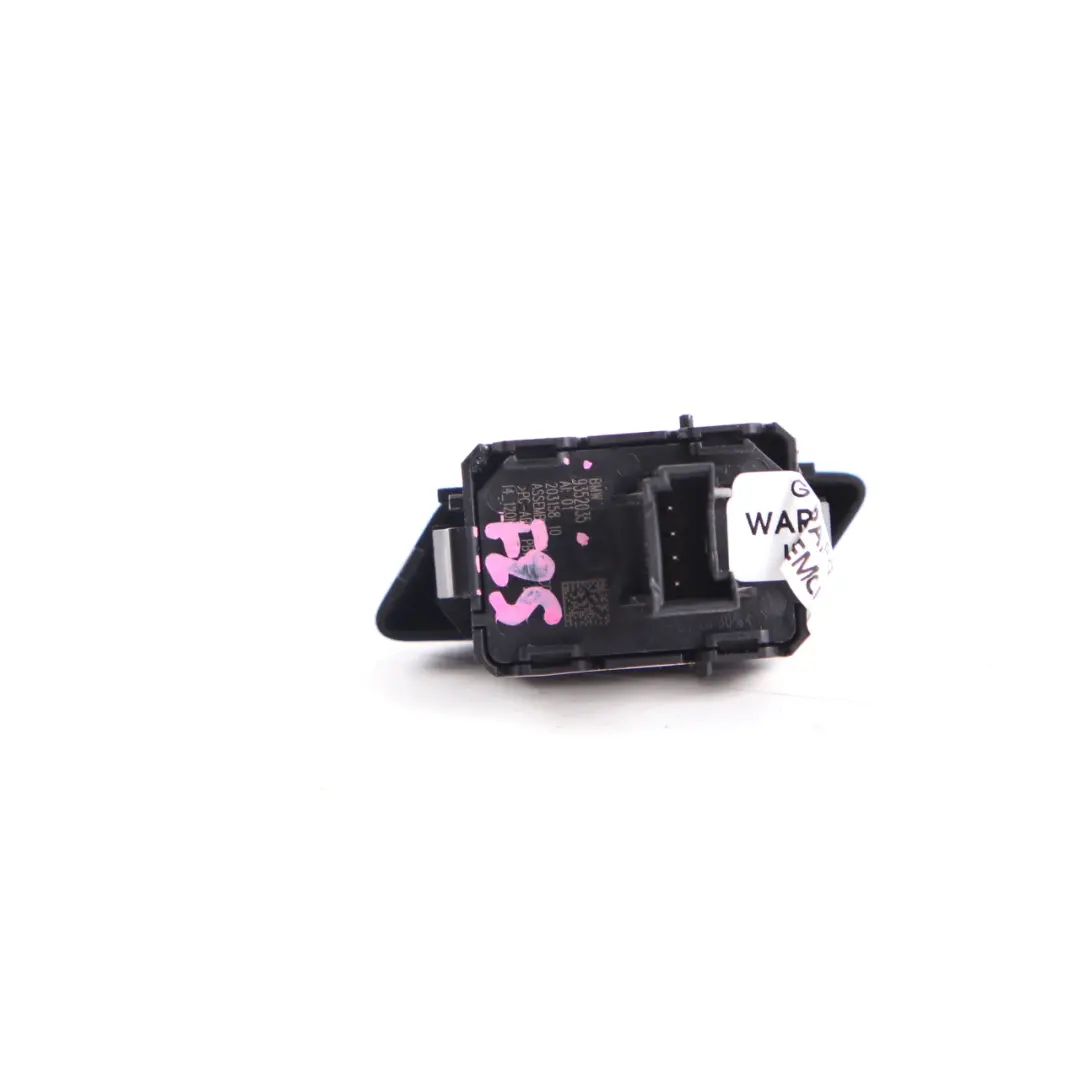  Mercedes-Benz W204 Porte Avant Gauche Bouton Verrouillage porte A2048706310 - SKU 9352035 - Numéro de pièce 9352035