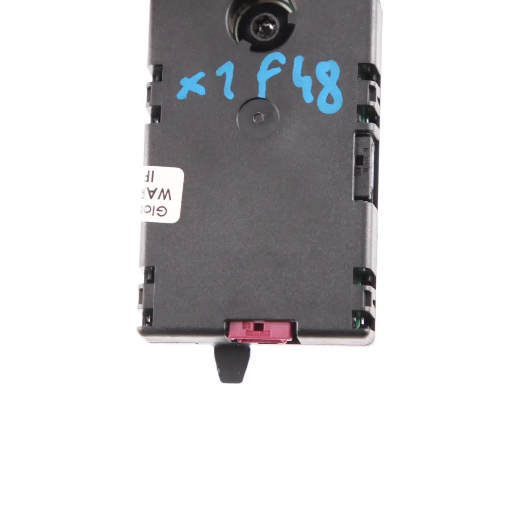 Antenna Amplificatore AM FM FM2 DAB Lunotto per BMW X1 F48 con numero di parte 9352603 BMW X1 F48 Antenna Amplificatore AM FM FM2 DAB Lunotto - SKU 9352603 - Numero di parte 9352603