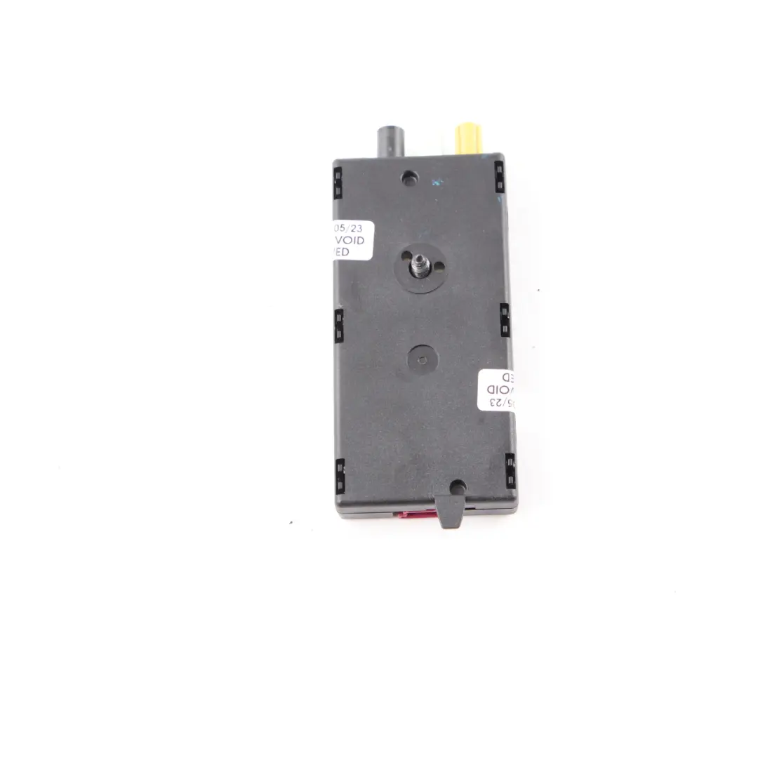 Antenna Amplificatore AM FM FM2 DAB Lunotto per BMW X1 F48 con numero di parte 9352603 BMW X1 F48 Antenna Amplificatore AM FM FM2 DAB Lunotto - SKU 9352603 - Numero di parte 9352603