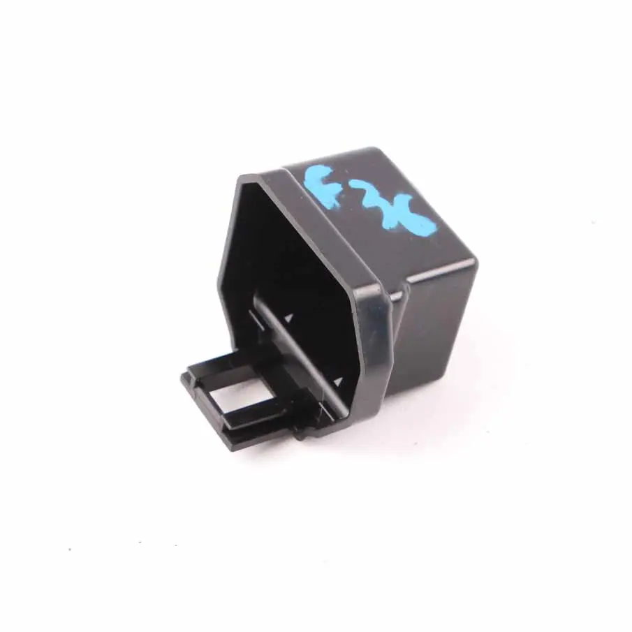 Relaisabdeckung Elektrische Lüfterrelais Kappe für BMW F20 F21 F30 F31 mit Teilenummer 9353066 BMW F20 F21 F30 F31 Relaisabdeckung Elektrische Lüfterrelais Kappe - SKU 9353066 - Teilenummer 9353066