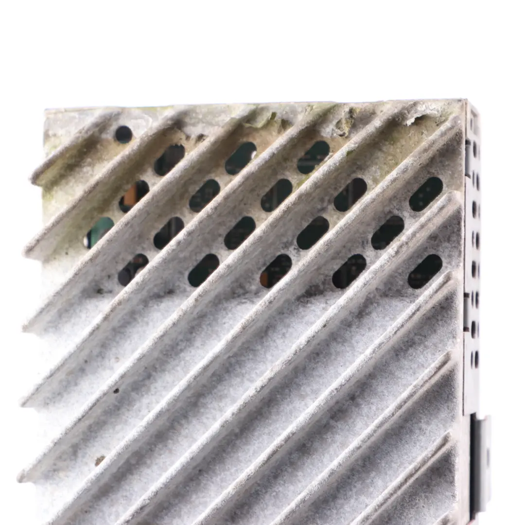 Audio Amplifier BMW F20 F21 Mini F55 F56 Top Hifi Harman Kardon Unit to with Part number 9353990 Audio Amplifier BMW F20 F21 Mini F55 F56 Top Hifi Harman Kardon Unit - SKU 9353990 - Part number 9353990