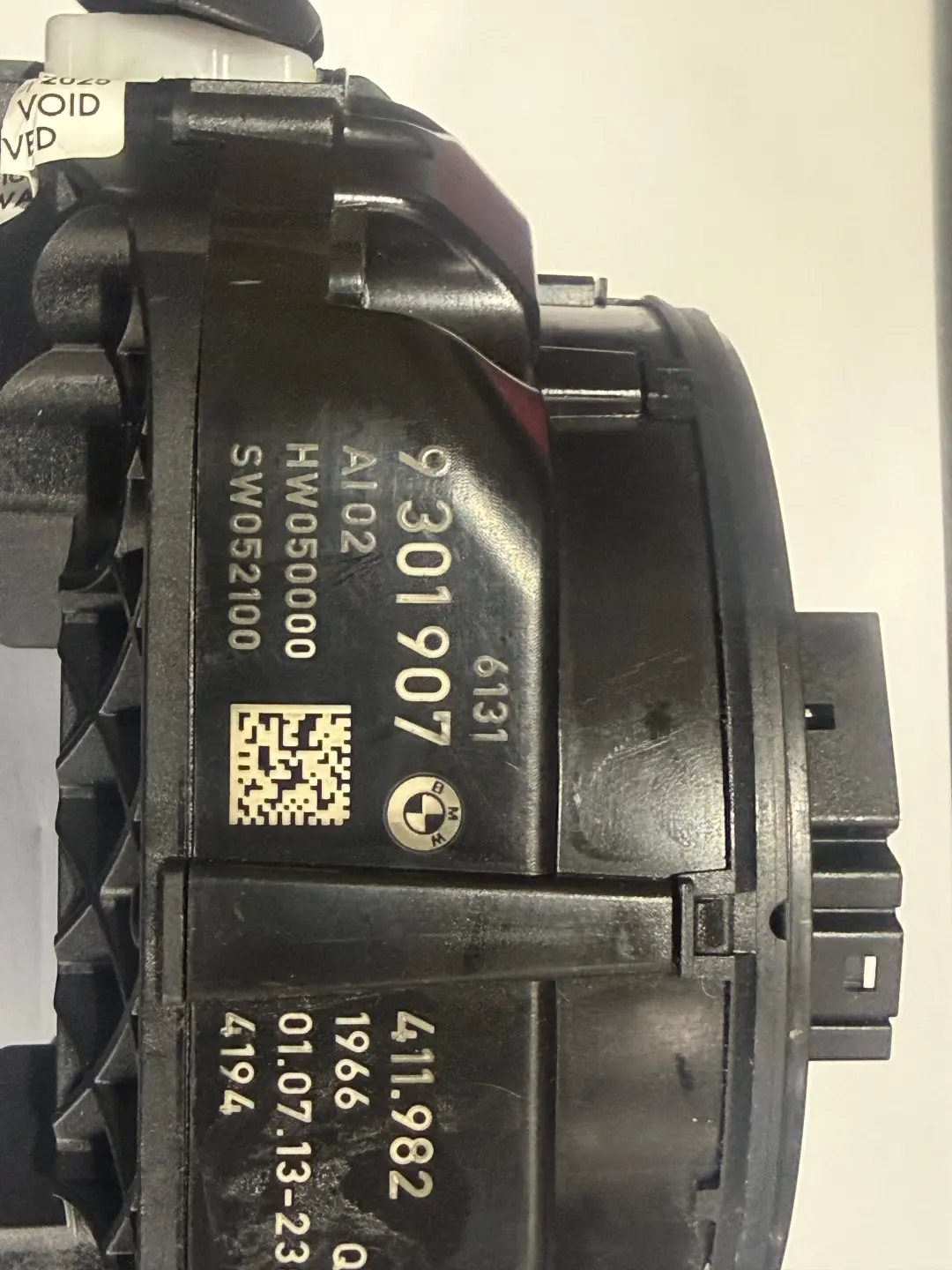 F11N LCI Switch Cluster Steering Column Wiper Stalk to BMW F11 with Part number 9354051 BMW F11 F11N LCI Switch Cluster Steering Column Wiper Stalk - SKU 9354051 - Part number 9354051