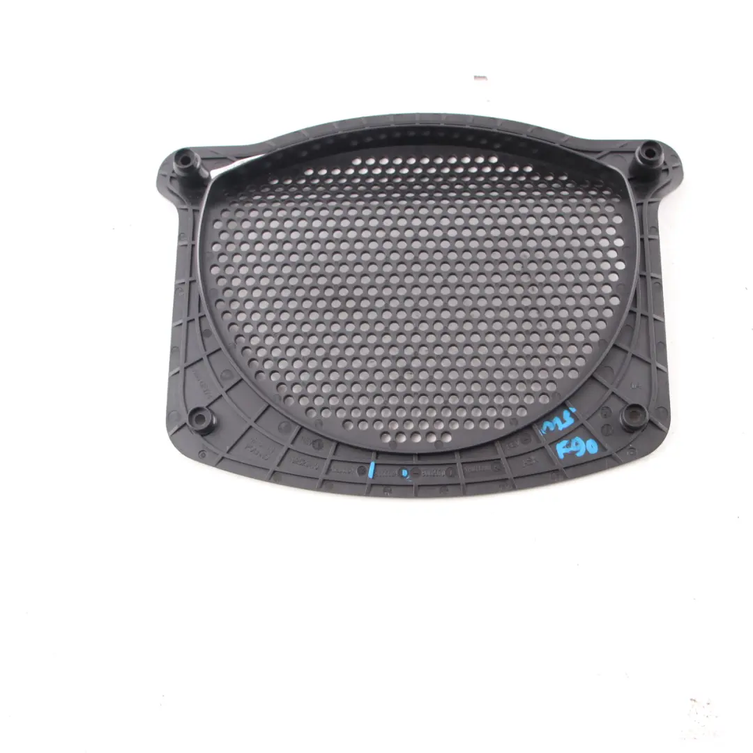 Cache Haut parleur BMW G30 G31 haut parleur graves avant gauche droite pour à propos du numéro de pièce 9355524 Cache Haut parleur BMW G30 G31 haut parleur graves avant gauche droite - SKU 9355524 - Numéro de pièce 9355524