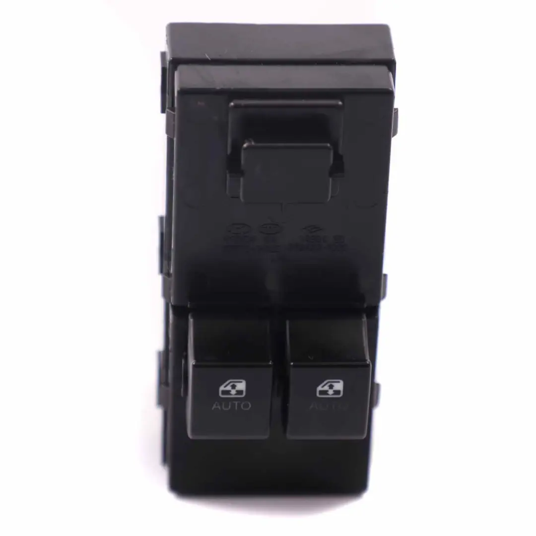 MK1 Interruttore alzacristalli anteriore lato guida per Kia Ceed ED con numero di parte 93570-1H020 Kia Ceed ED MK1 Interruttore alzacristalli anteriore lato guida - SKU 93570-1H020 - Numero di parte 93570-1H020