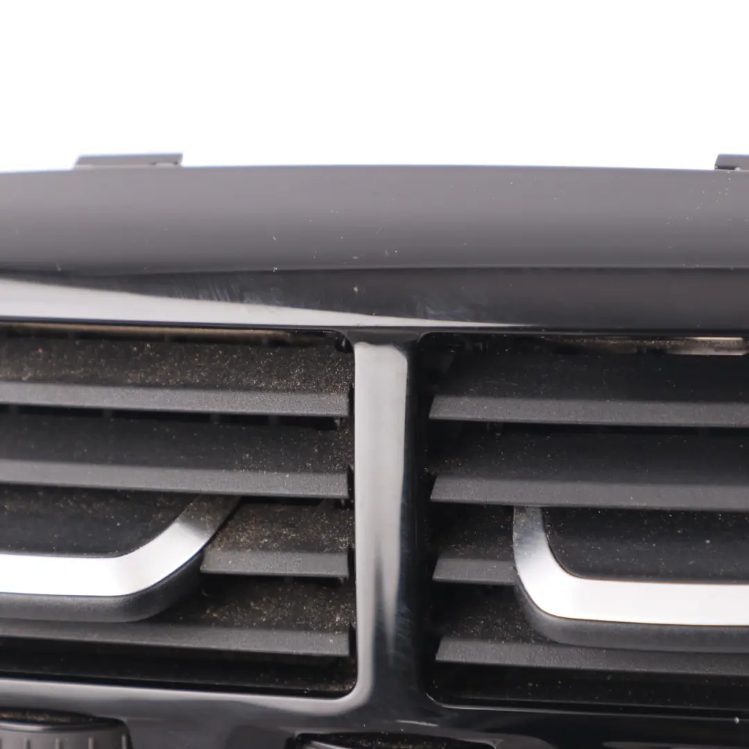 Bocchetta d'aria BMW G30 G31 G32 GT Console centrale Griglia posteriore per con numero di parte 9357865 Bocchetta d'aria BMW G30 G31 G32 GT Console centrale Griglia posteriore - SKU 9357865 - Numero di parte 9357865